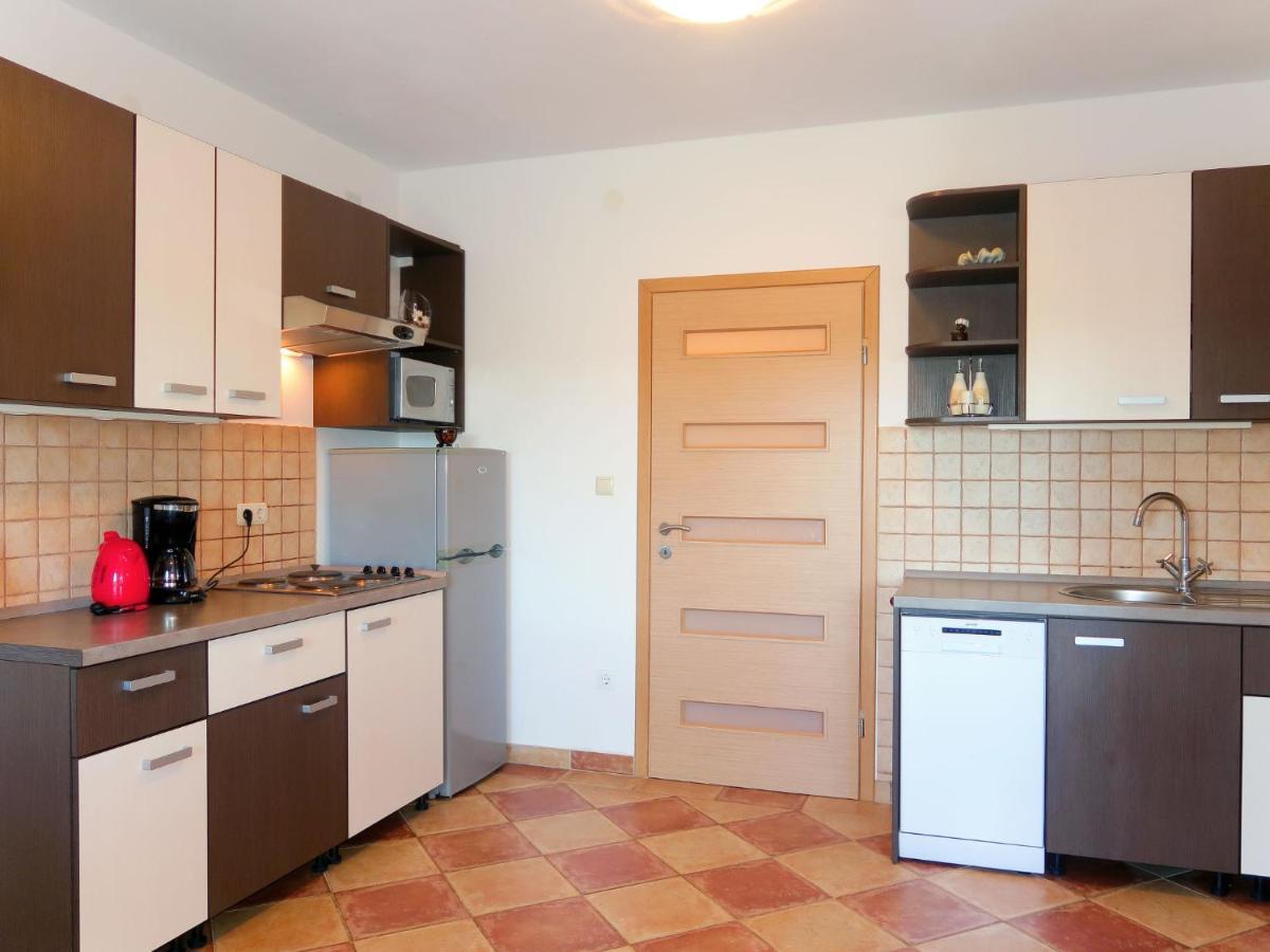 Urdih - Krk316 By Interhome * Malinska